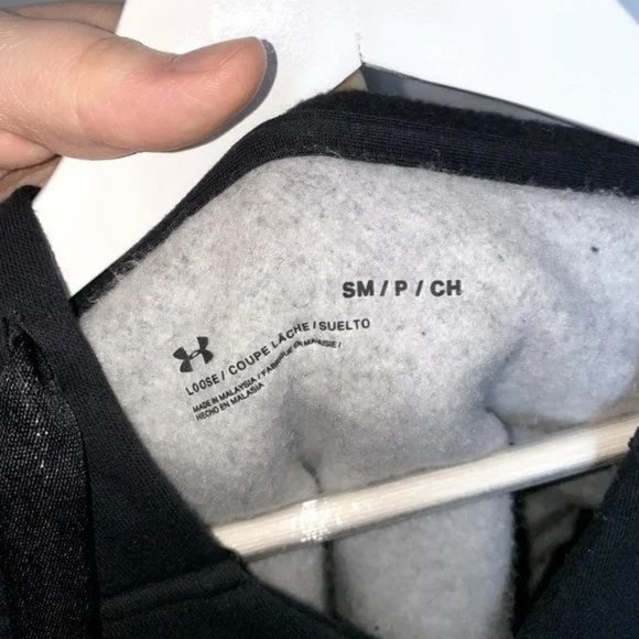 Under Armour Cropped Fleece Hoodie - Picture 9 of 10